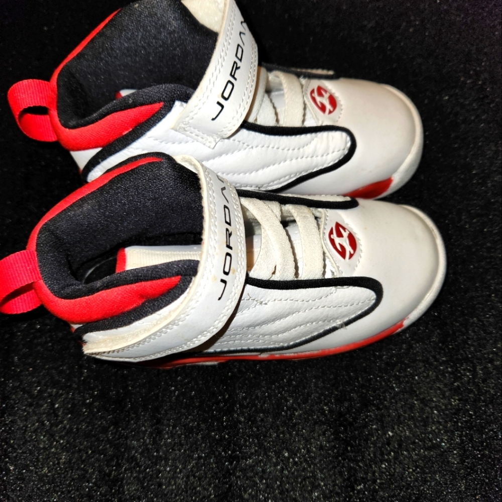 Jordan's Toddlers sz. 8C